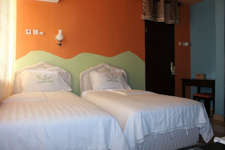 Room 3 of 29