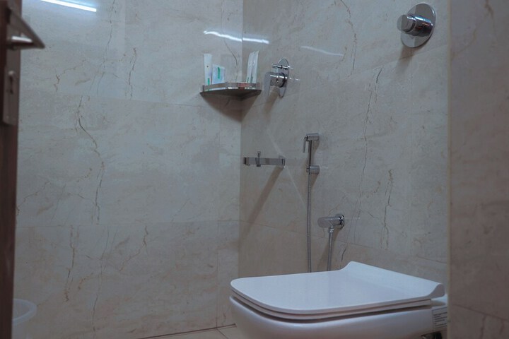 Room 34 of 50