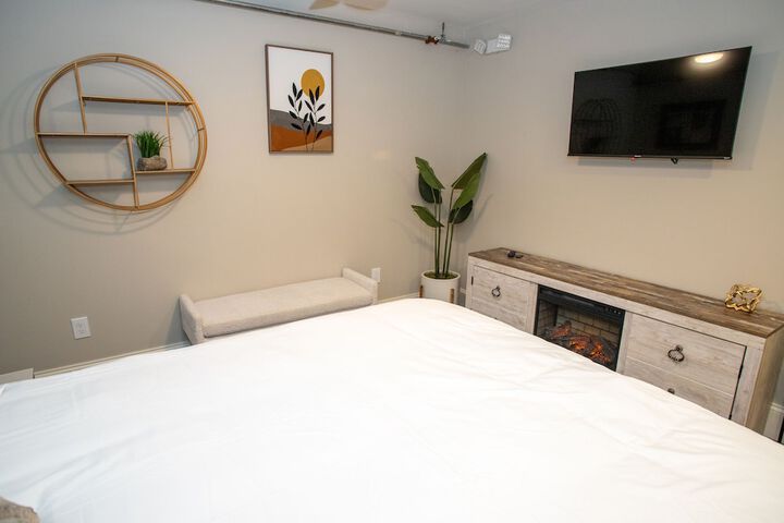 Room 73 of 140