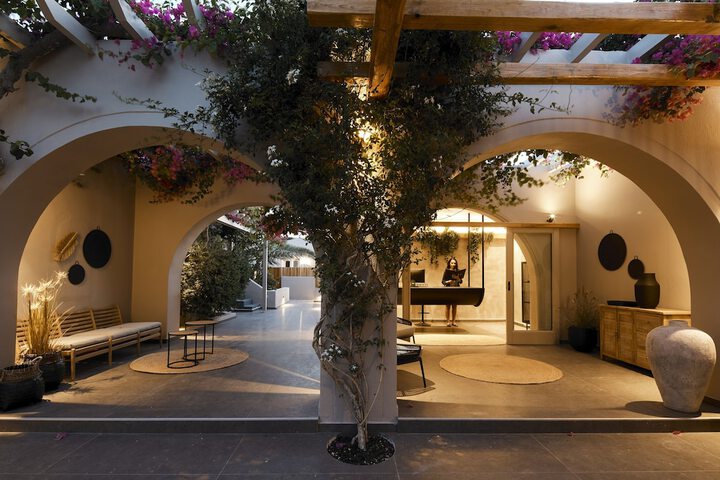 Hotel Interior 4 of 200