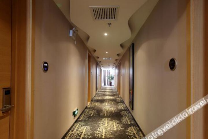 Hotel Interior 4 of 21