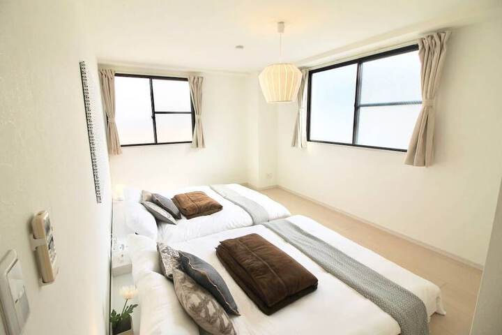 Room 8 of 36
