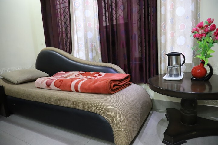 Room 43 of 70