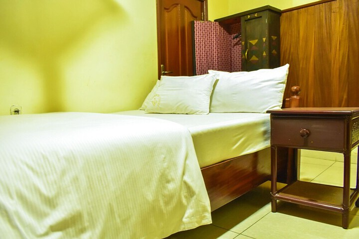 Room 18 of 78