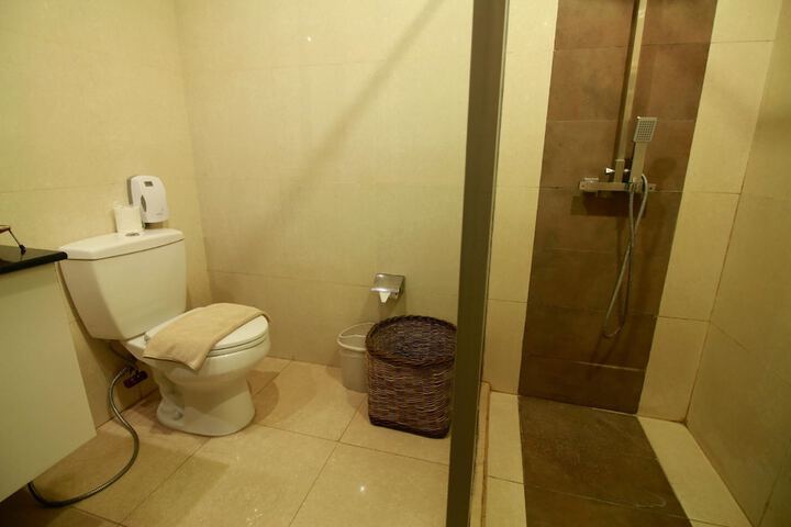 Room 19 of 43
