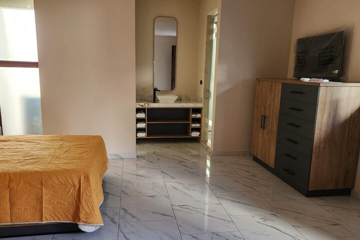 Room 2 of 6