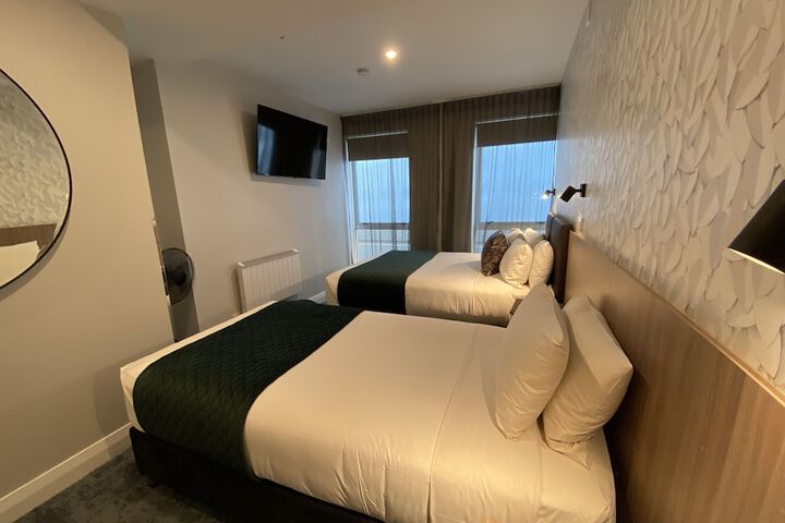 Room 14 of 116