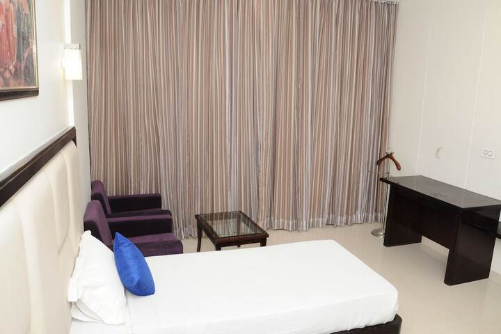 Room 18 of 84