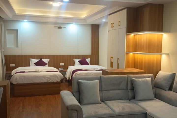Room 25 of 63