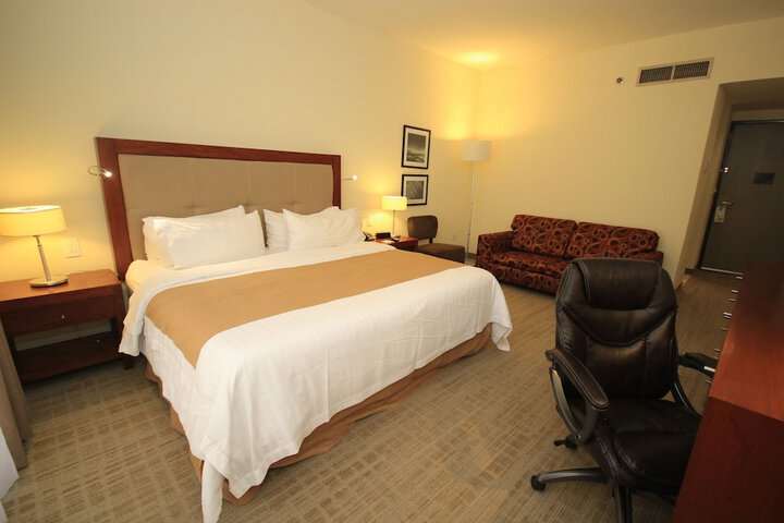 Room 3 of 150