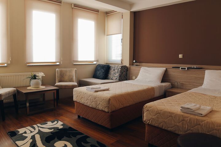 Room 5 of 46