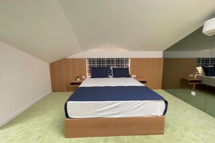 Room 25 of 44