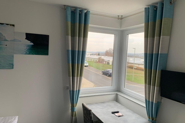 Room 11 of 44