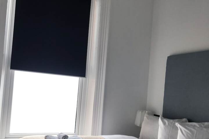 Room 12 of 62