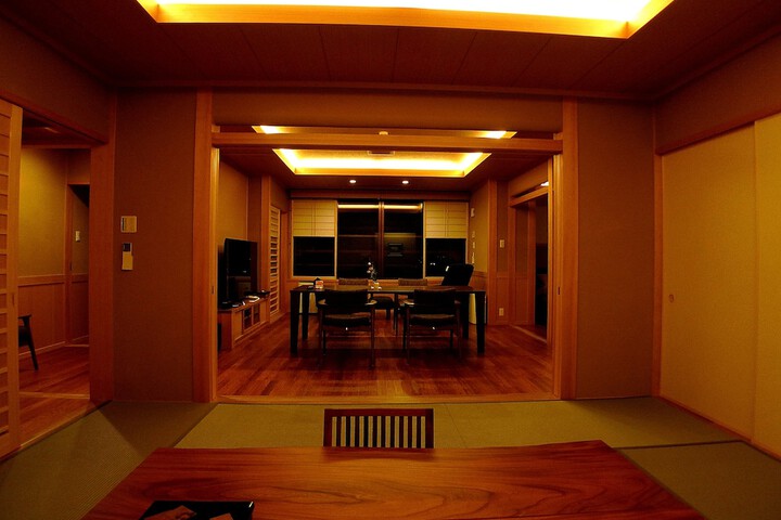 Room 15 of 29
