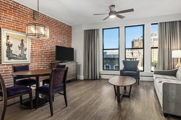 Room 20 of 44