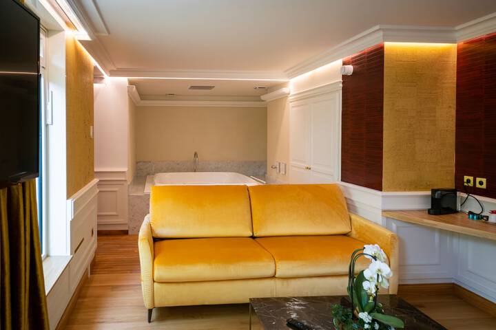 Room 12 of 71