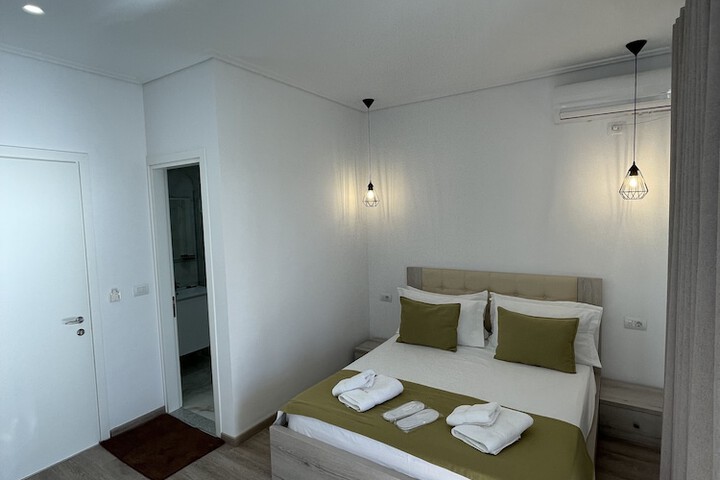 Room 20 of 111