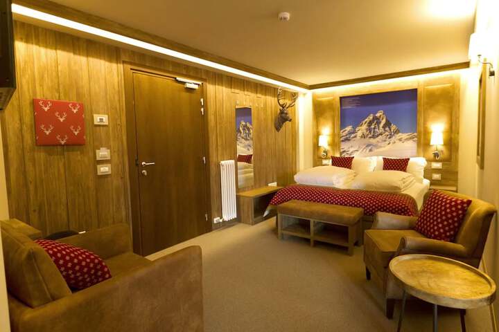 Room 8 of 20