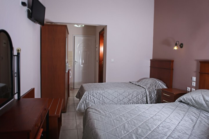 Room 21 of 85