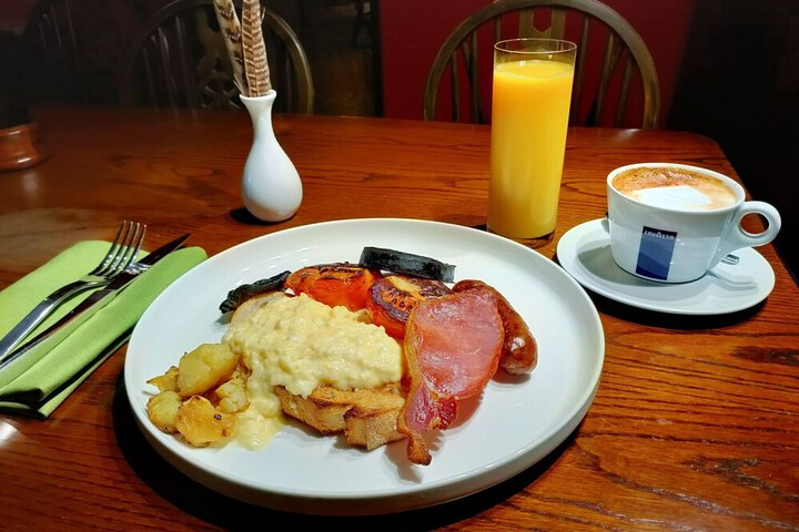 Breakfast/Coffee Service 13 of 21