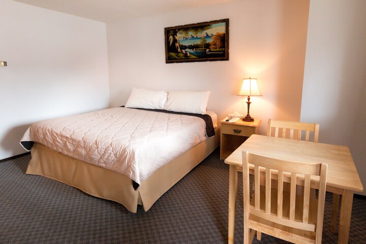 Room 5 of 51