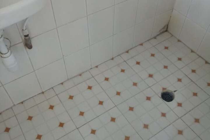 Room 12 of 15