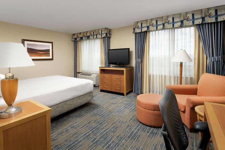 Room 18 of 37