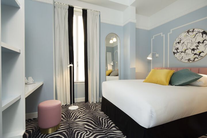 Room 3 of 20