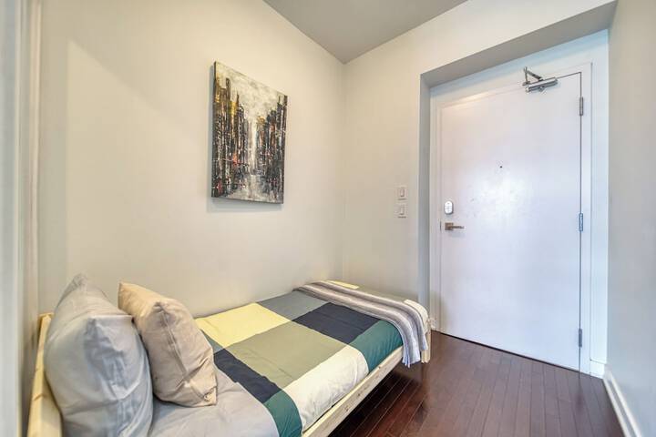 Room 81 of 87