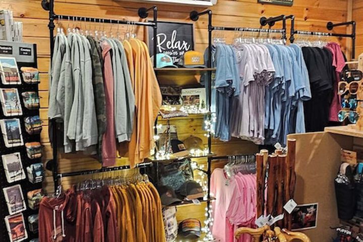 Gift Shop 105 of 140