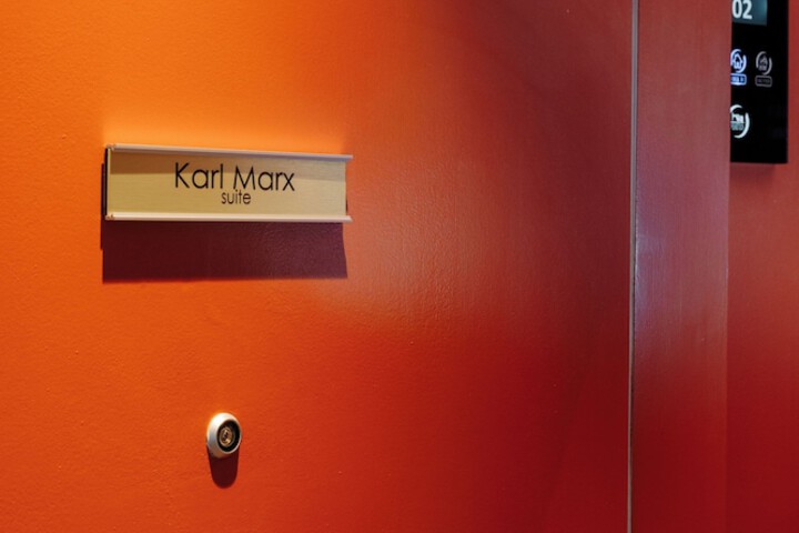 Room 9 of 65