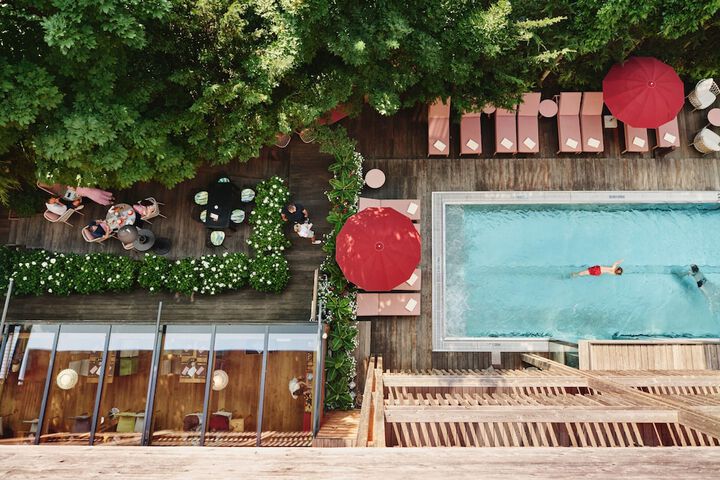 Pool 83 of 129