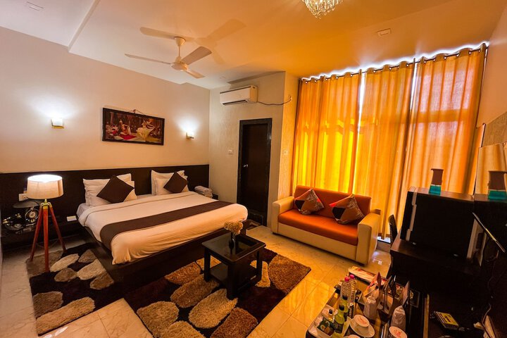 Room 27 of 59