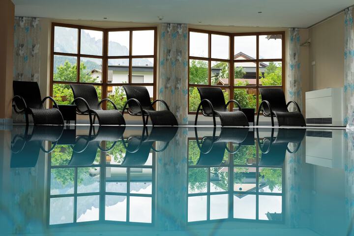 Pool 54 of 85
