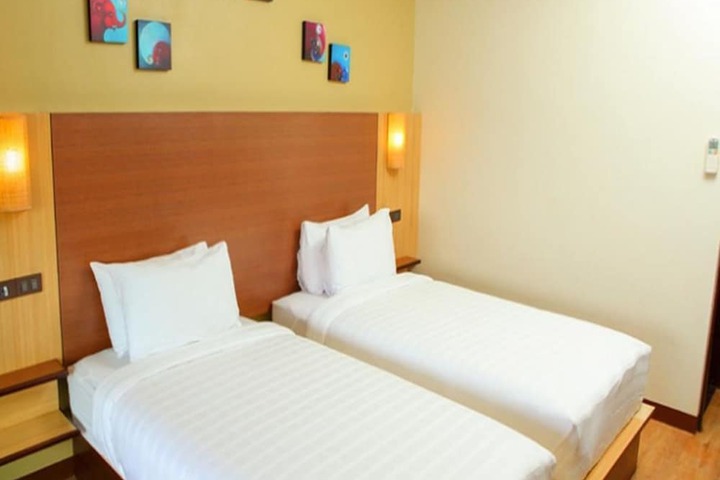 Room 8 of 59