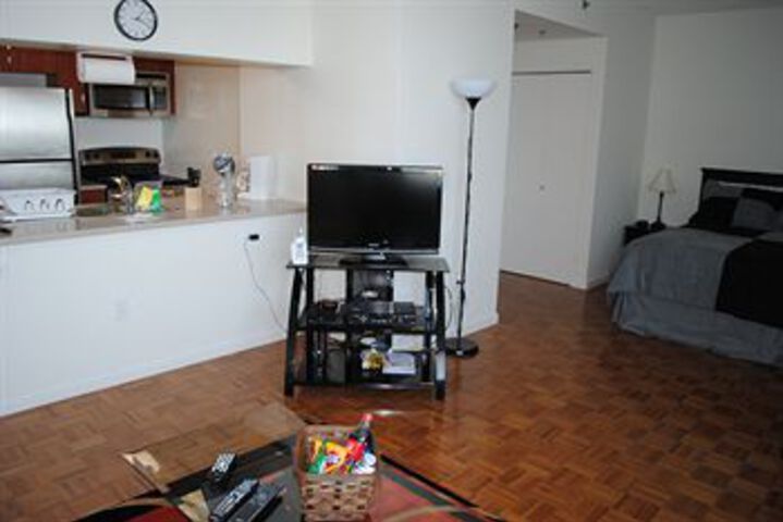 Room 6 of 24