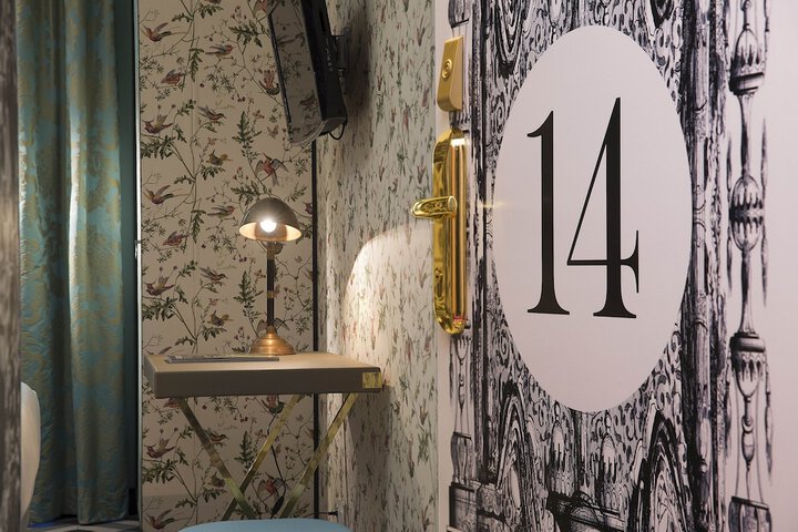 Room 17 of 50