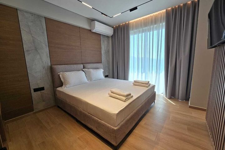 Room 46 of 77