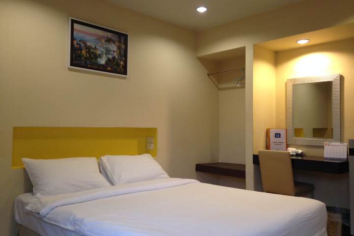 Room 19 of 36