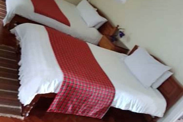 Room 9 of 27