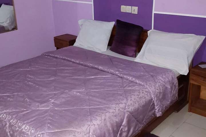 Room 5 of 15