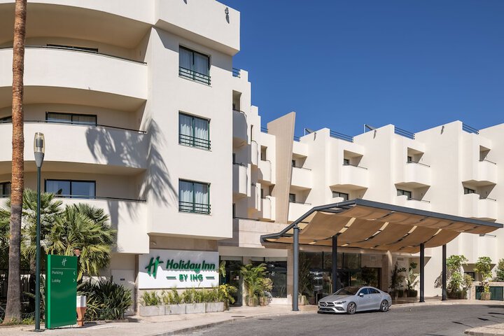 Hotel 73 of 74