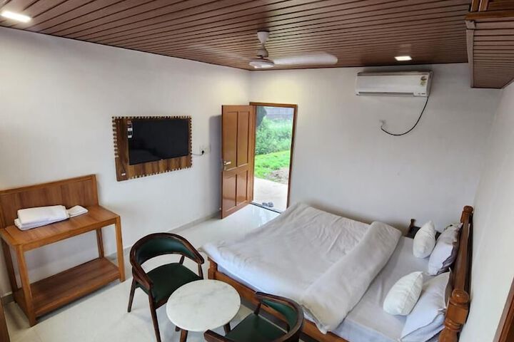 Hotel Sharna The Laxman Niwas