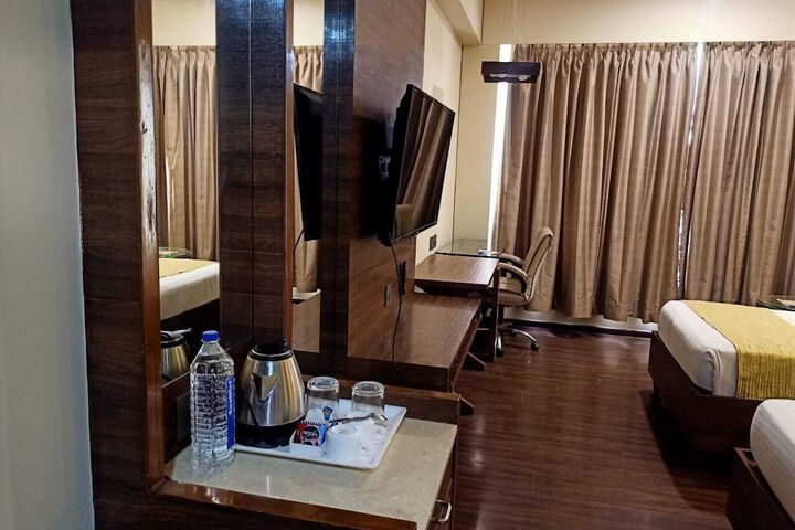 Room 19 of 36