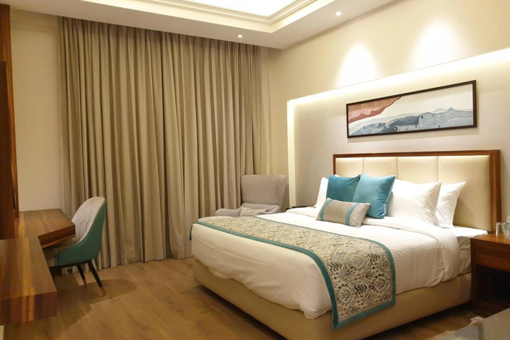 Room 4 of 22