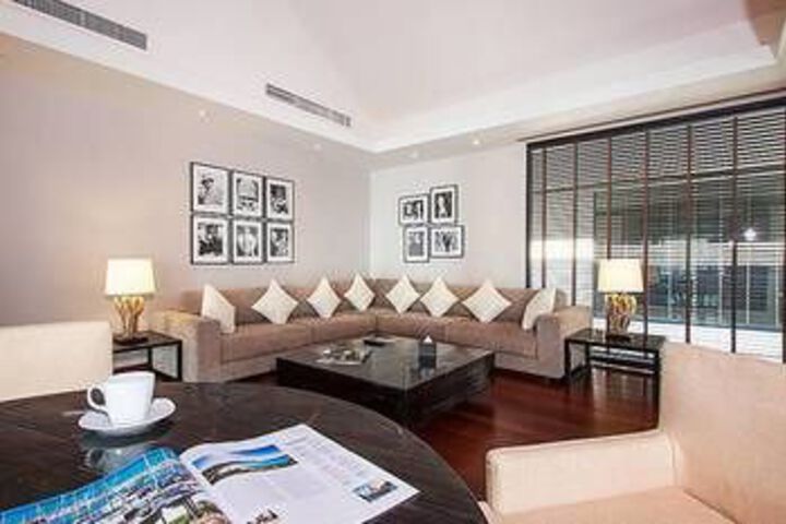 Room 16 of 26
