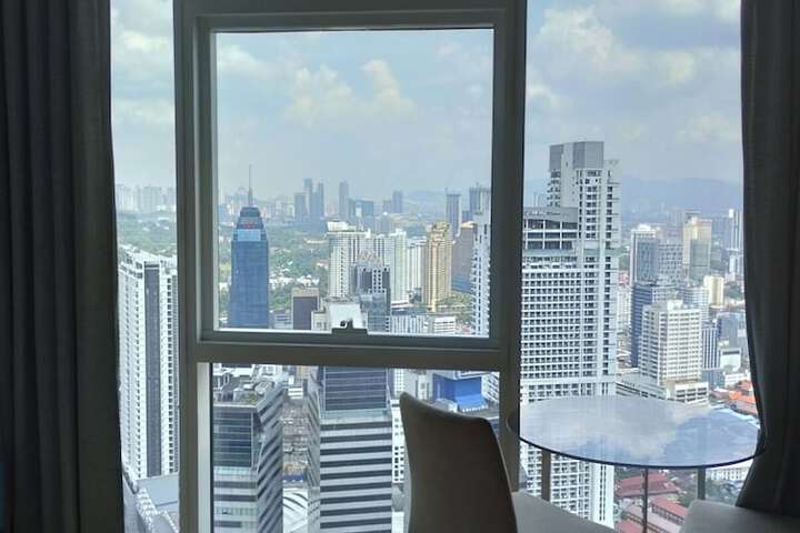 Room 16 of 113