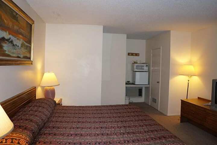 Room 20 of 39