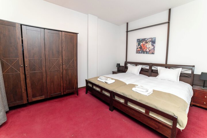 Room 5 of 26